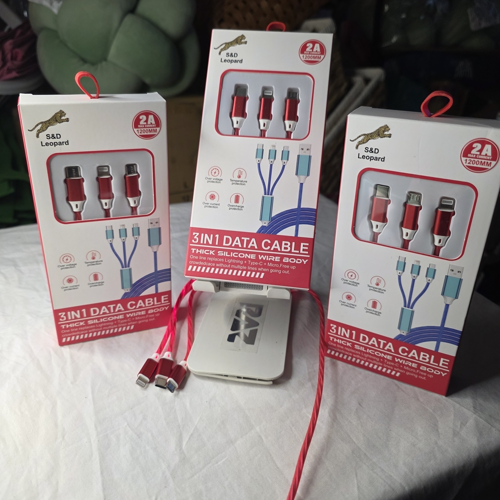 **🐰After Easter Sale 🐰**  3-in-1 LED Data/Charging Cables 3Pks